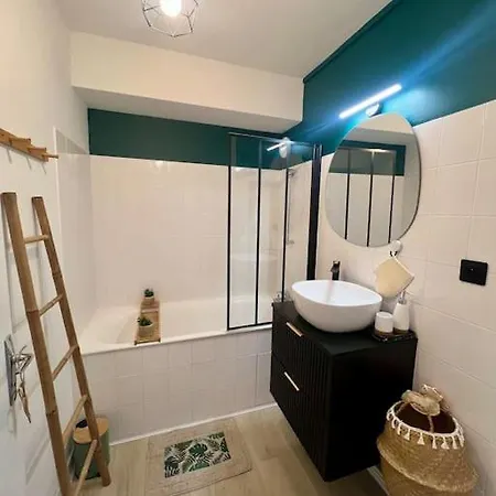 Apartamento T1 De Standing A Port Boinot Avec Balcon Niort Exterior foto