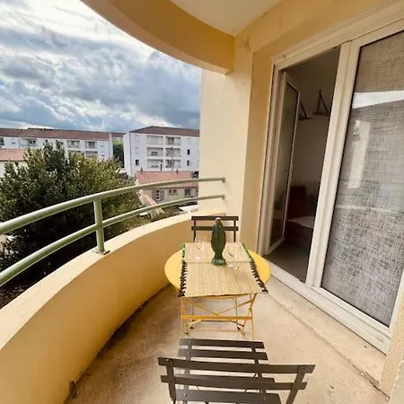 Apartamento T1 De Standing A Port Boinot Avec Balcon Niort Exterior foto
